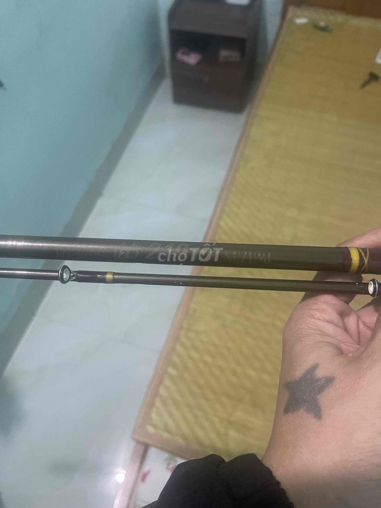 Cần câu cá Carbon 2.1m Nâu. Mua bán Đồ thể thao, Dã ngoại tại Thành phố Nha Trang Khánh Hòa được đăng bởi Le anh tuấn hình 1