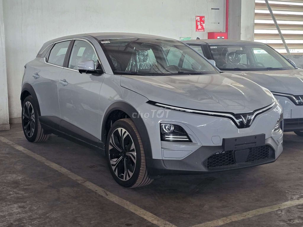 VF6 Plus TC1 xám 2025 - Xe hiếm sẵn kho giao ngay. Mua bán Ô tô tại Quận 5 Tp Hồ Chí Minh được đăng bởi Huy Vinfast Võ Văn Kiệt hình 1