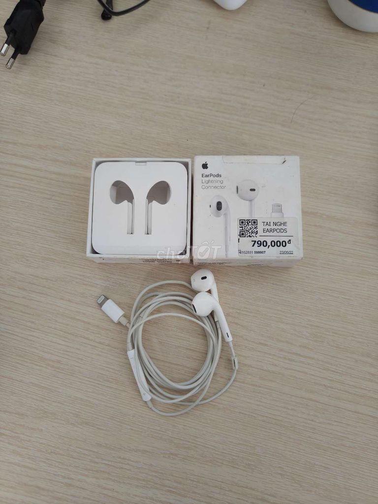 Tai Nghe iPhone Lightning zin 100%