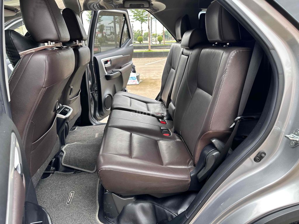 Fortuner xăng nhập khẩu Indo 1chủ bảo dưỡng Toyota. Mua bán Ô tô tại Huyện Hóc Môn Tp Hồ Chí Minh được đăng bởi Hiền Nguyễn hình 6