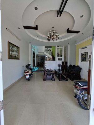 Аренда · 4 комн. · 100 м² · Quận Hải Châu, ул. Đường Giang Văn Minh