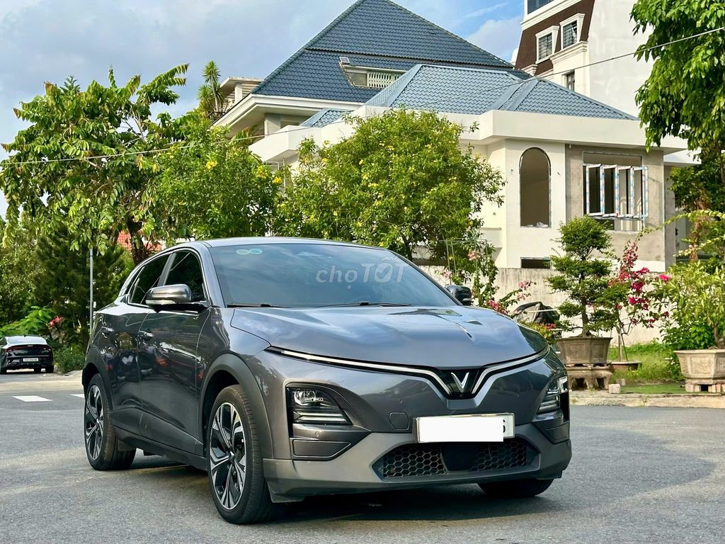 VinFast VF6Plus 2023, полностью необрезанный 33 000 км