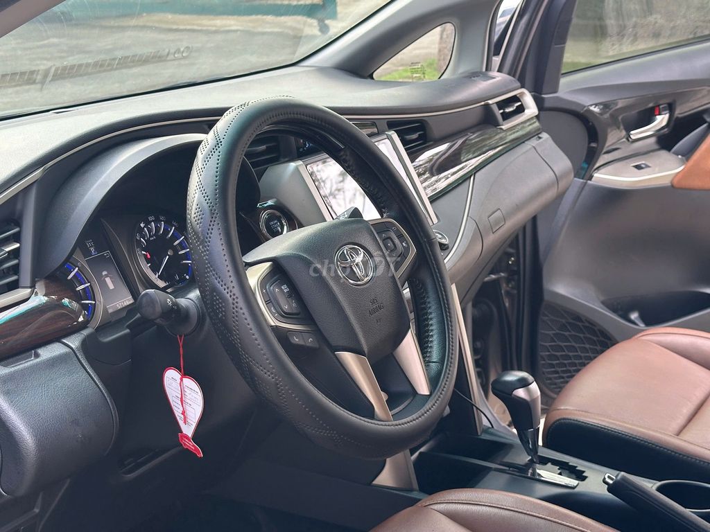 Toyota Innova 2019 2.0V - 57000 km. Mua bán Ô tô tại Thành phố Dĩ An Bình Dương được đăng bởi Siêu Thị Ô Tô Bình Dương  hình 11