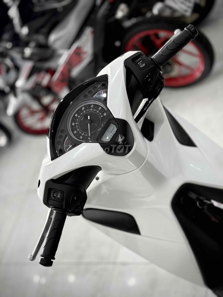 Sh125i 2018 Lướt chính chủ ký ( Hỗ trợ GÓP ) 🔥🔥🔥. Mua bán Xe máy tại Thị xã Phú Mỹ Bà Rịa - Vũng Tàu được đăng bởi Cửa Hàng Xe Máy Phú Mỹ hình 13