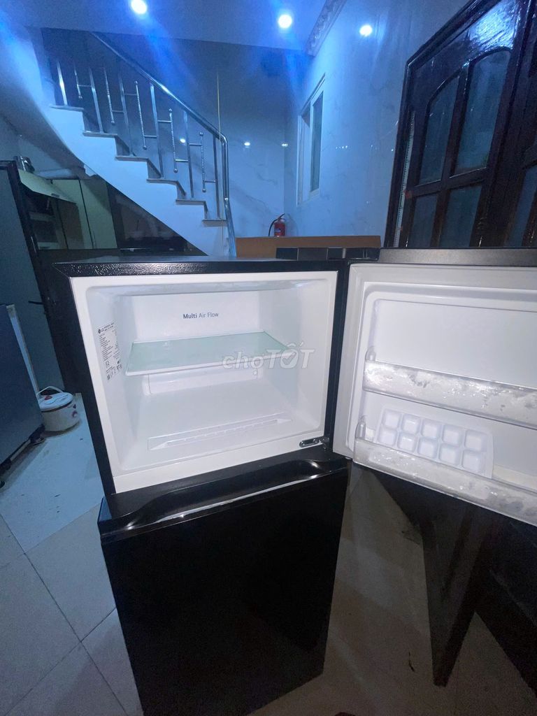 Tủ lạnh LG 217 lít Đen. Mua bán Tủ lạnh tại Quận Đống Đa Hà Nội được đăng bởi Phan An hình 1