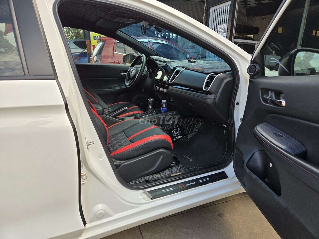 Honda City 2021 1.5 RS - 30000 km. Mua bán Ô tô tại Huyện Ea Súp Đắk Lắk được đăng bởi Quang thiện hình 9