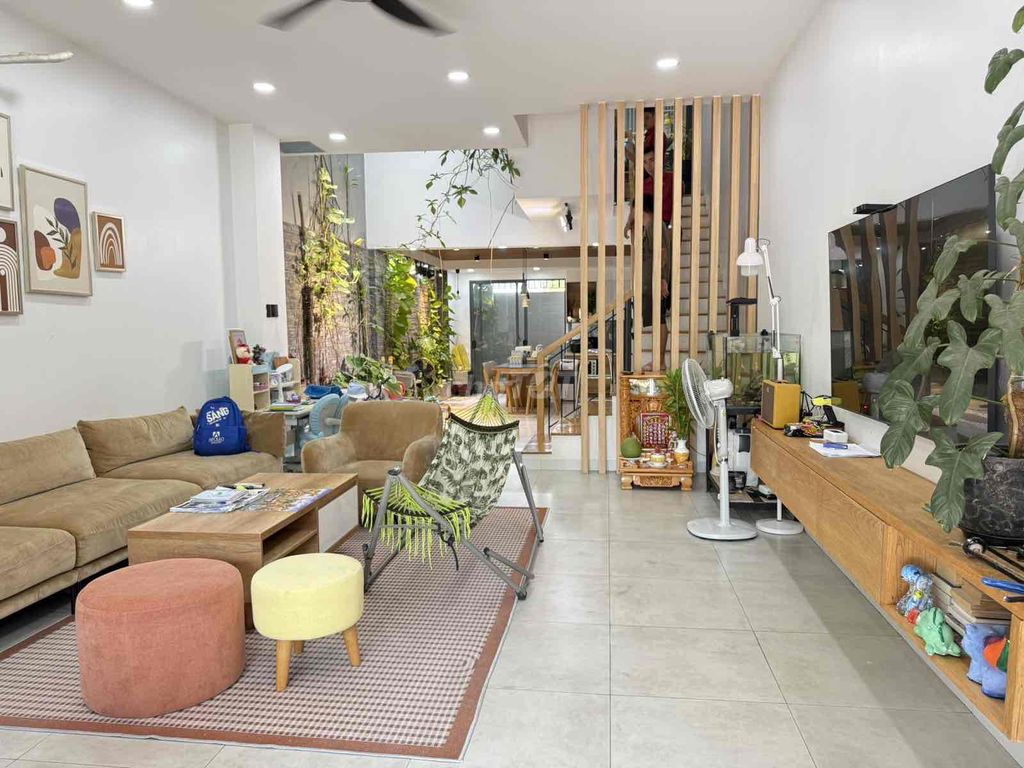 Hà quang 2 nhà 3 tầng 80m2 ngang 5m . giá 7.7 tỷ. Mua bán nhà ở tại Thành phố Nha Trang Khánh Hòa được đăng bởi Đường Quốc Chí hình 2