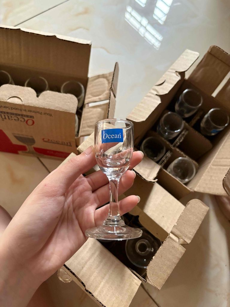 Ly uống rượu Ocean Classic Thủy tinh. Mua bán Dụng cụ nhà bếp tại Thành phố Dĩ An Bình Dương được đăng bởi duong thị thom hình 1