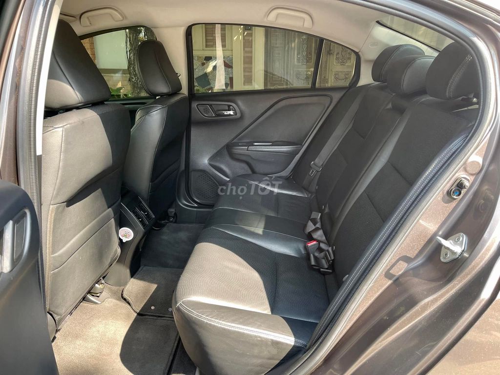 Honda City Top 2018 số tự động màu nâu. Mua bán Ô tô tại Quận Gò Vấp Tp Hồ Chí Minh được đăng bởi Xuân Trường hình 6