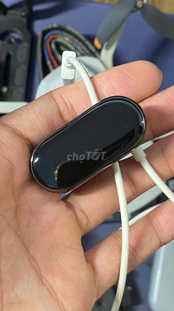 Bán xác Xi Band 4 không lên nguồn