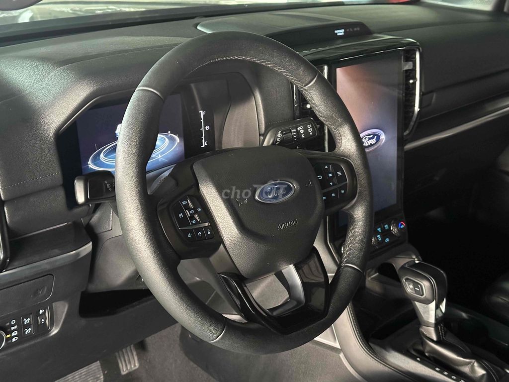 Ford Everest 2022 Titanium 2.0L AT 4x2 - 28000 km. Mua bán Ô tô tại Quận Tân Phú Tp Hồ Chí Minh được đăng bởi FORD BẾN THÀNH ĐẠI LÝ CHÍNH HÃNG  hình 11