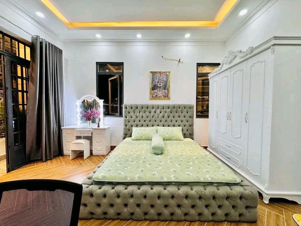 Xe hơi đậu cửa nhà Bà Hom, Q6 xây 38m2. Gần CV Phú Lâm, sổ riêng.