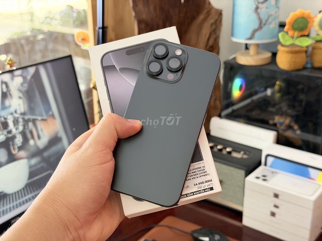 iPhone 16 ProMax 256GB Fullbox keng bh 11/2026. Mua bán Điện thoại tại Quận Ninh Kiều Cần Thơ được đăng bởi TRƯƠNG QUỲNH hình 1