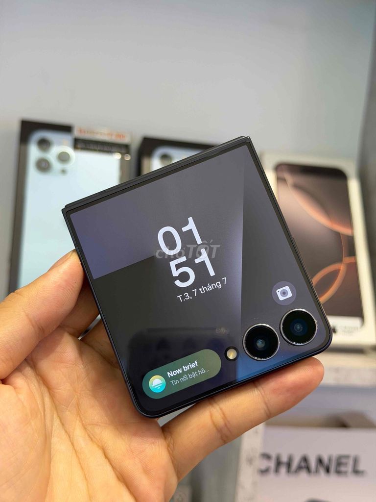 Samsung Zflip7 Đen 512Gb 12Gb 2 sim 98.5%. Mua bán Điện thoại tại Quận 3 Tp Hồ Chí Minh được đăng bởi Trịnh Quang Linh hình 1