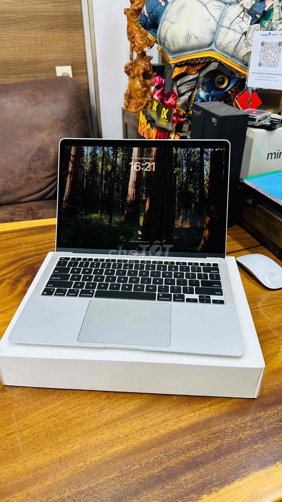 Apple Macbook Air M1 16GB/512GB Bạc 99%. Mua bán Laptop tại Thành phố Thủ Dầu Một Bình Dương được đăng bởi ĐĂNG KHOA SERVICE CENTER hình 1