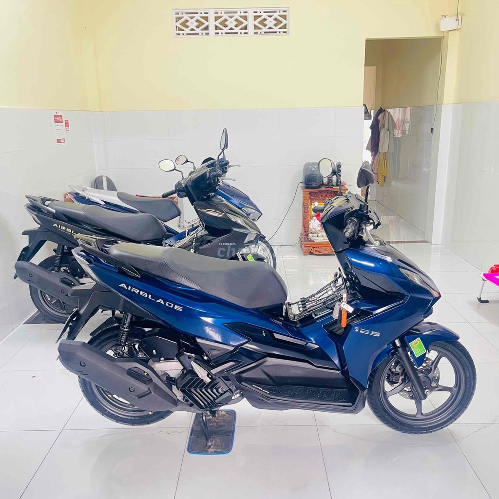 AB 125/4val ĐKLĐ 6/2024 mẫu 2025, 7k km, chính chu. Mua bán Xe máy tại Quận 12 Tp Hồ Chí Minh được đăng bởi luân hình 1