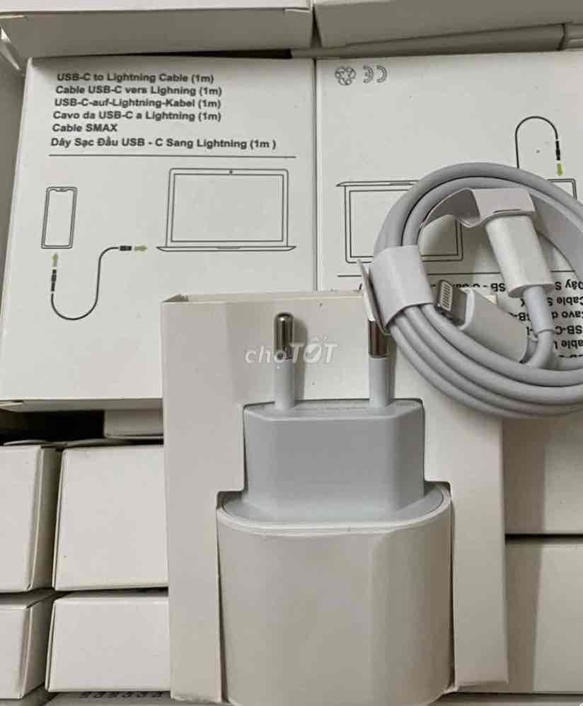 Bộ sạc iPhone USB-C to Lightning 20W. Mua bán Phụ kiện (Màn hình, Chuột...) tại Quận Hải Châu Đà Nẵng được đăng bởi Nguyễn Lê hình 1