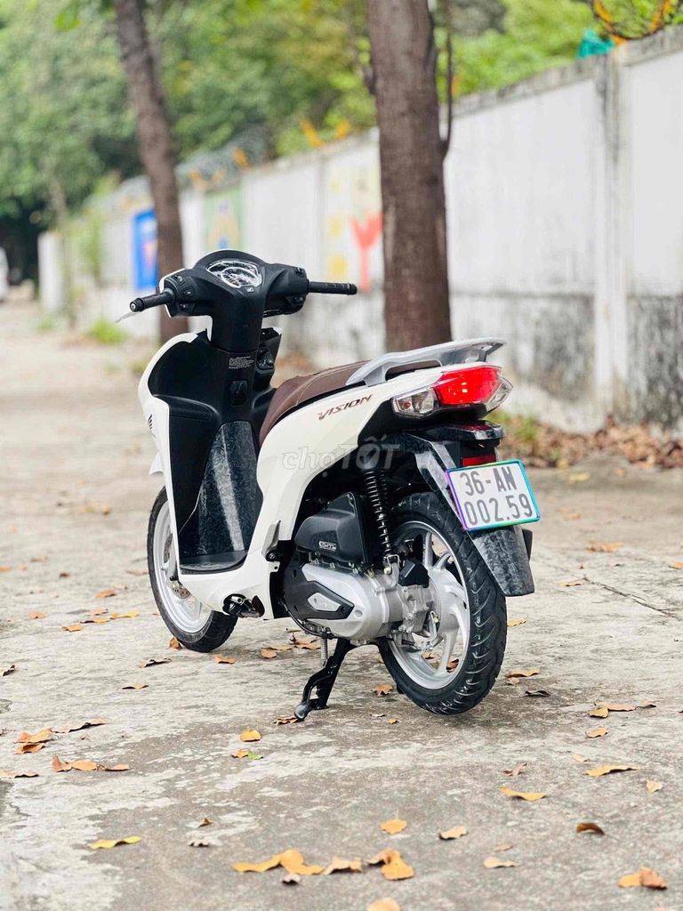 Honda Vision màu Trắng. Mua bán Xe máy tại Thị xã Bến Cát Bình Dương được đăng bởi xe máy trả góp tín nghĩa  hình 7