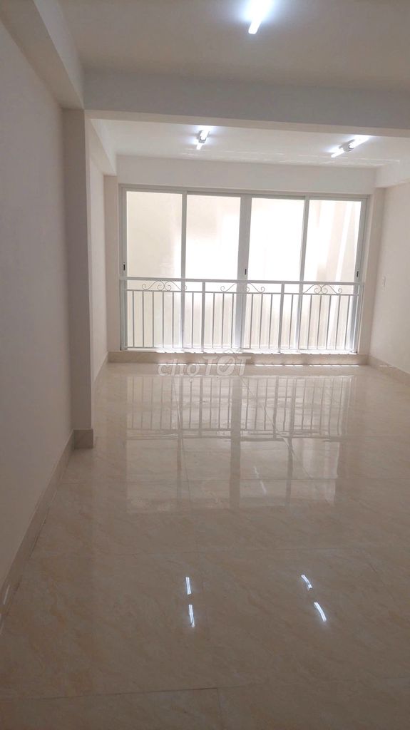 CHO THUÊ NHÀ MẶT TIỀN TRẦN THỦ ĐỘ 400M2, 6 PHÒNG, 26 TRIỆU/THÁNG