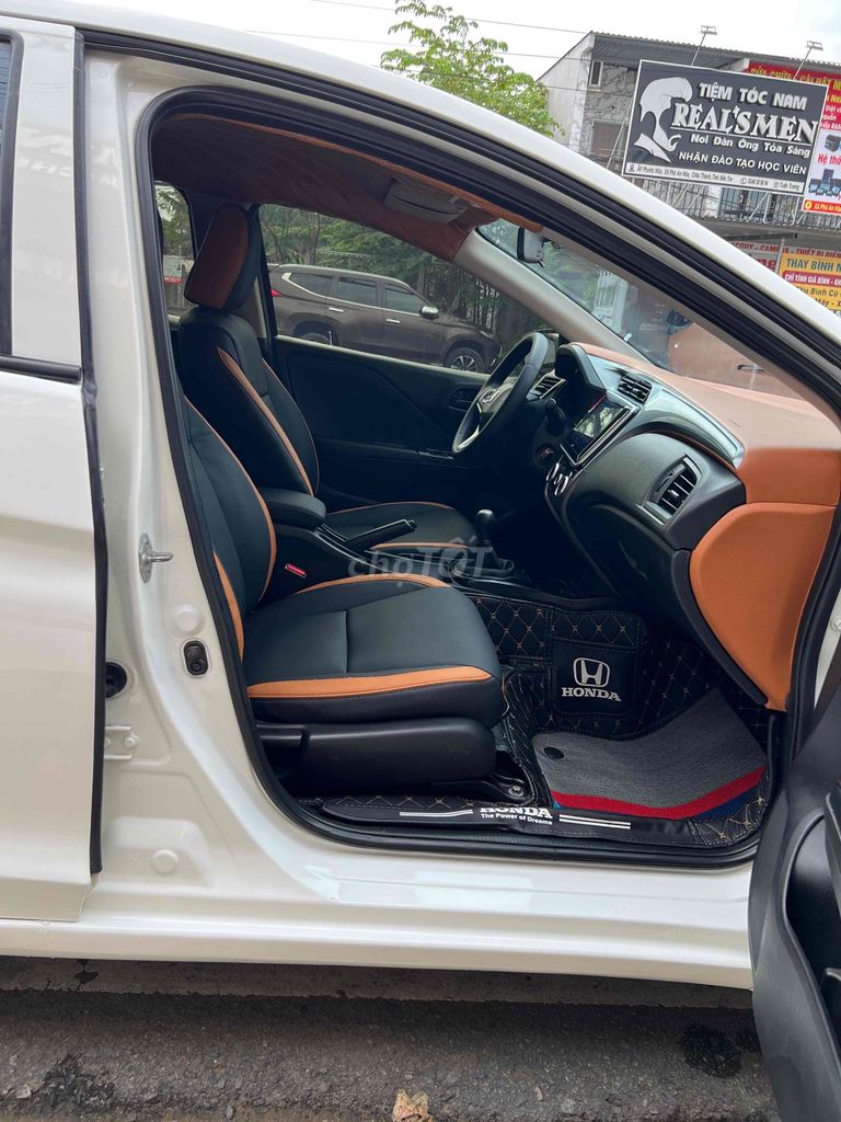 Honda City 2017 số sàn xe gia đình. Mua bán Ô tô tại Thành phố Bến Tre Bến Tre được đăng bởi Hoàng Phúc hình 9