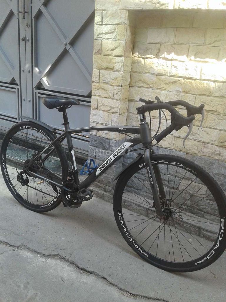 Địa hình to. Xe đua  27in 1968k.taiwan. Mua bán Xe đạp tại Quận Hai Bà Trưng Hà Nội được đăng bởi nguyen khanh ngoc hình 5