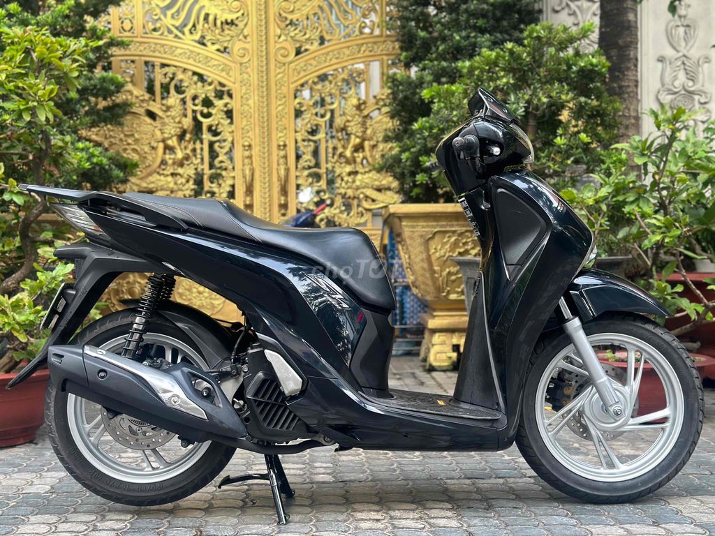 Bán Sh150 ABS đời 2018 hàng bỏ mẫu cực hót. Mua bán Xe máy tại Quận 10 Tp Hồ Chí Minh được đăng bởi Huỳnh Dũng hình 2
