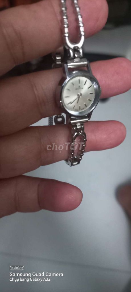 Đồng hồ EDOX Nữ Thụy Sĩ Cót 17 chân kính. Mua bán Đồng hồ tại Quận Bình Thạnh Tp Hồ Chí Minh được đăng bởi Lê Phương hình 1