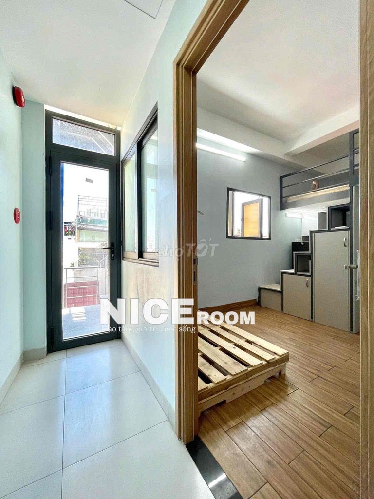 Phòng Full Nội Thất có cửa Sổ - Thang Máy - Bảo vệ - PCCC đầy đủ
