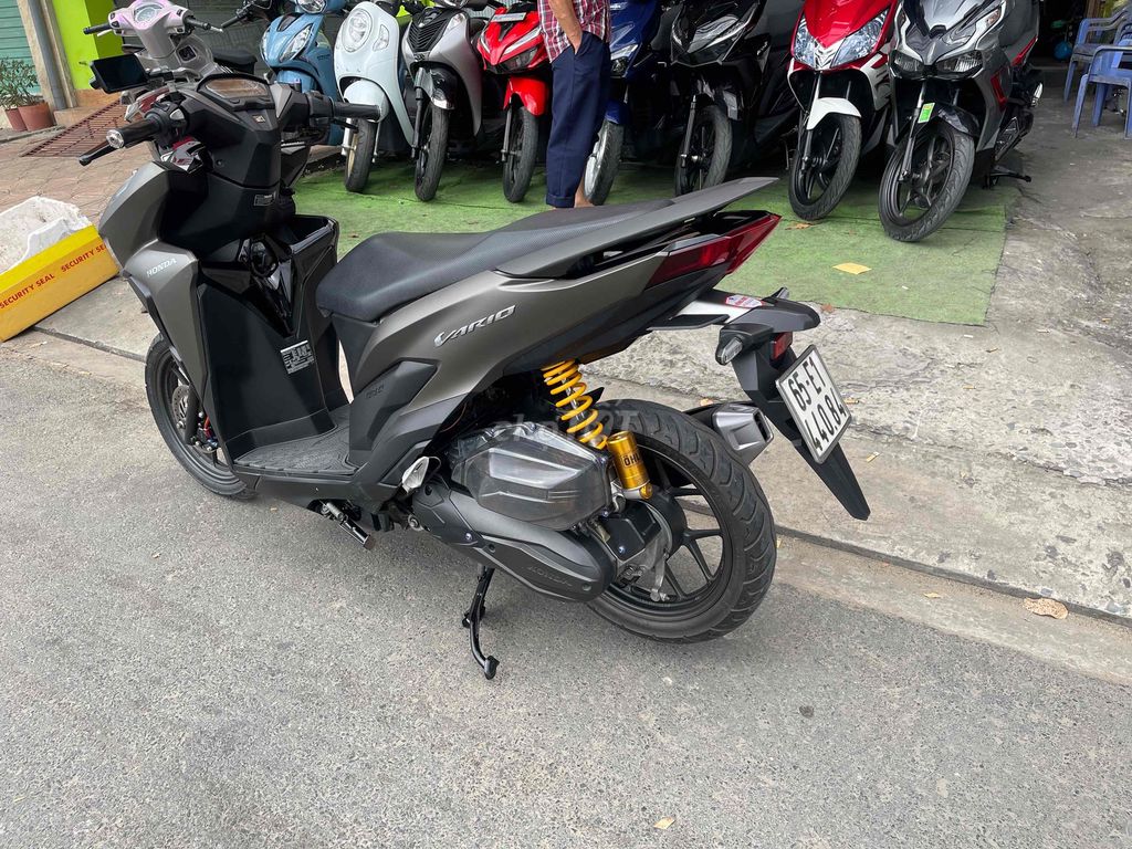 Honda Vario 125 màu Xám. Mua bán Xe máy tại Quận Ninh Kiều Cần Thơ được đăng bởi Cửa Hàng xe máy Hoàng Hải hình 3