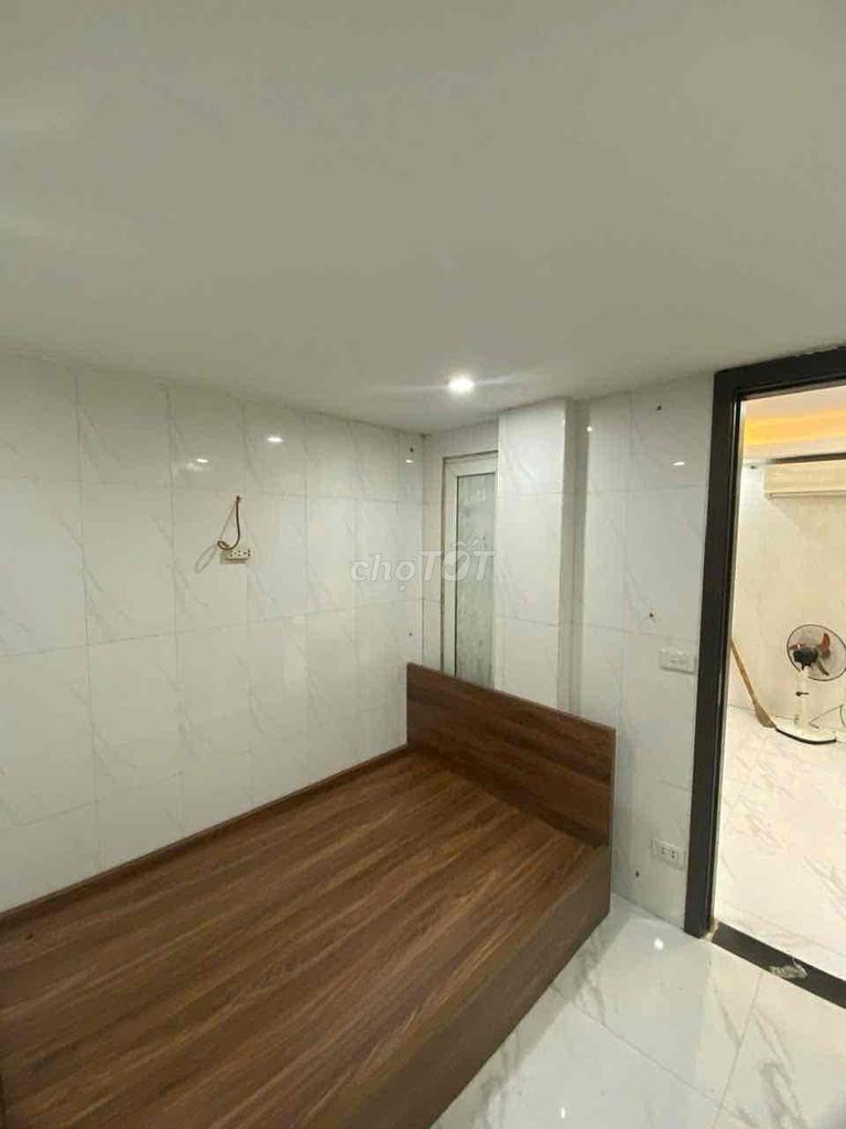 Bán căn hộ ccmn 52m2,  2 ngủ ở Hồ Ba Mẫu