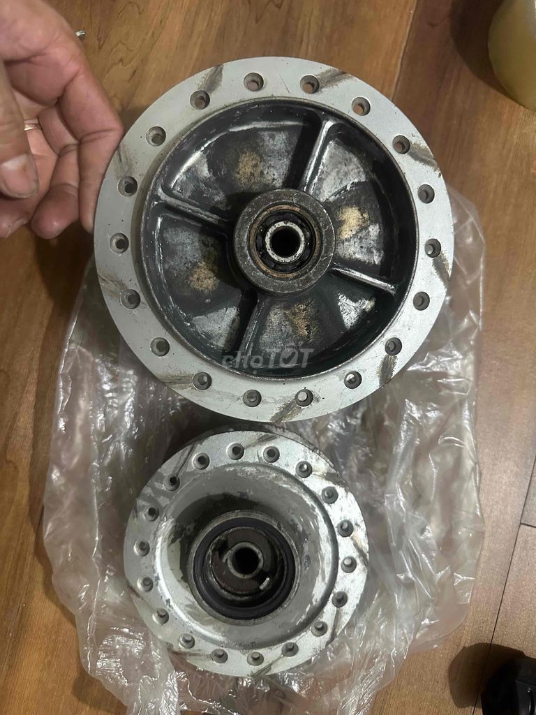 Mâm xe RS TRC SAU Kim loại Bạc. Mua bán Phụ tùng xe tại Quận Tân Bình Tp Hồ Chí Minh được đăng bởi Hữu Trần hình 3