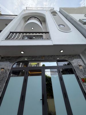 Rent · 3 bd · 53 м² · Quận Hải Châu, ул. Đường Trưng Nữ Vương