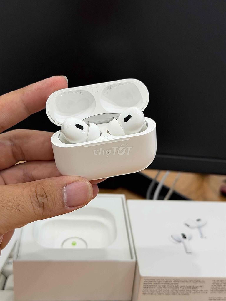 Tai nghe Bluetooth Apple AirPods Pro Gen 2 Type C. Mua bán Tivi, Âm thanh tại Quận Ninh Kiều Cần Thơ được đăng bởi Cầm Đồ Tấn Lợi hình 1