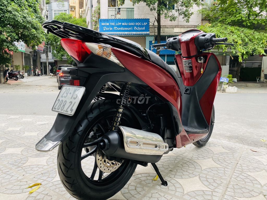 HONDA SH 150IE ĐỎ NGUYÊN BẢN 2017 BIỂN 29. Mua bán Xe máy tại Quận Nam Từ Liêm Hà Nội được đăng bởi VIỆT ANH hình 5