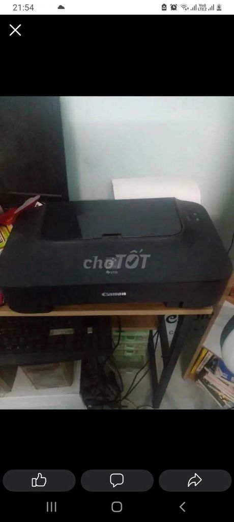 Máy in phun canon 2700 còn mới, có lắp mực ngoài.
