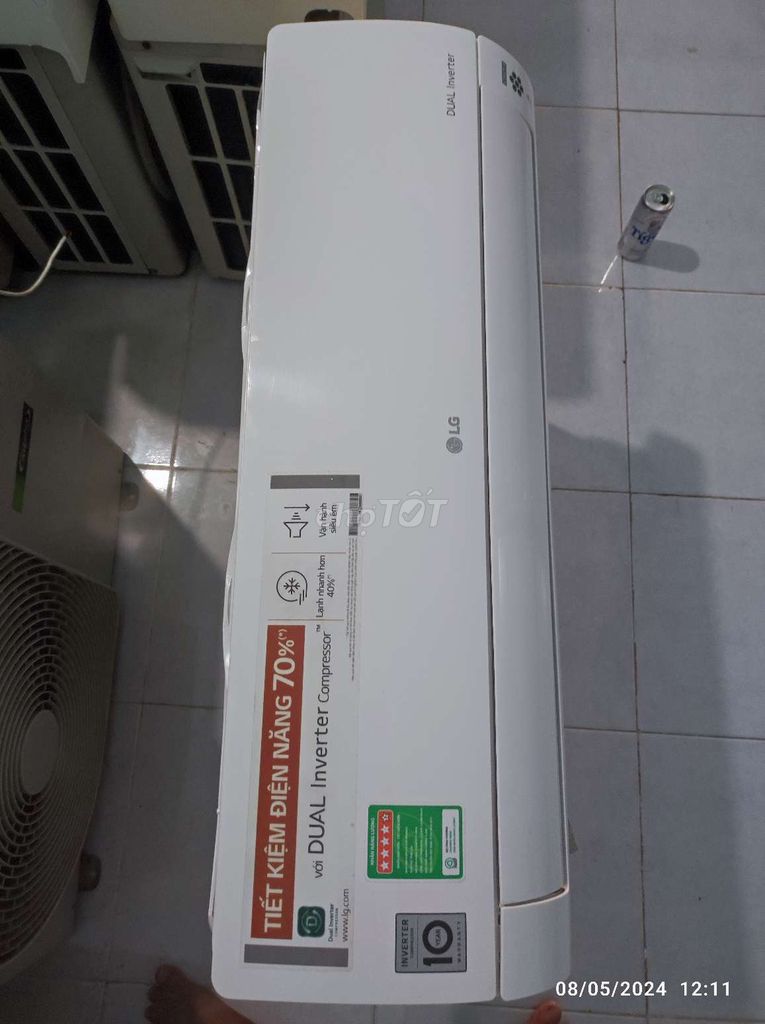 Thanh lý máy lạnh LG 1.5 hp inverter còn rất mới