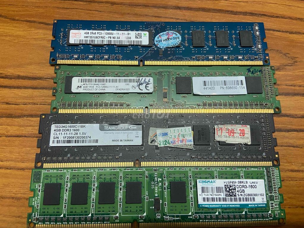 ram pc3 4gb bus 1600 hàng cũ ạ