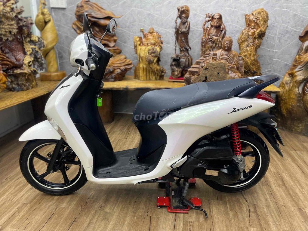 👉Janus. 2018 chính chủ bstp khoá smartkey, máy zin. Mua bán Xe máy tại Quận 7 Tp Hồ Chí Minh được đăng bởi Xe Cũ Hiếu CT hình 5