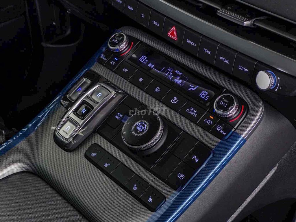 XE CUỐI ƯU ĐÃI 100% TRƯỚC BẠ + BHTX + GIẢM TM. Mua bán Ô tô tại Thành phố Sóc Trăng Sóc Trăng được đăng bởi Ms Vân Hyundai Cần Thơ  hình 9