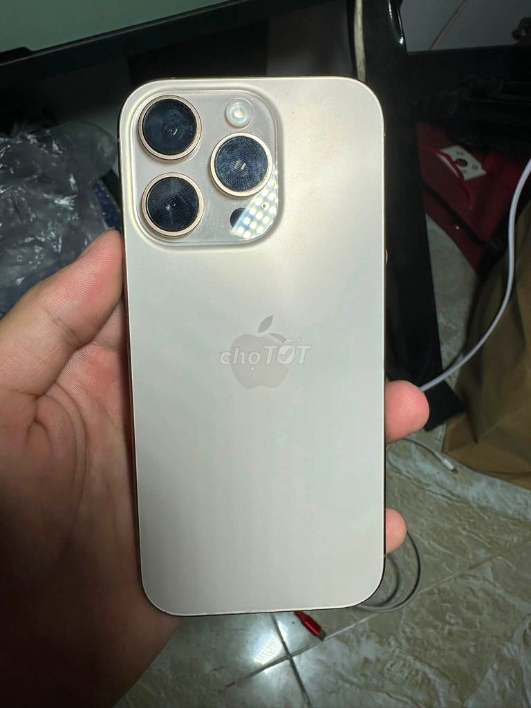 Apple iPhone 16 Pro Vàng. Mua bán Điện thoại tại Quận Tân Bình Tp Hồ Chí Minh được đăng bởi Hội Đồ Điện Tử hình 1