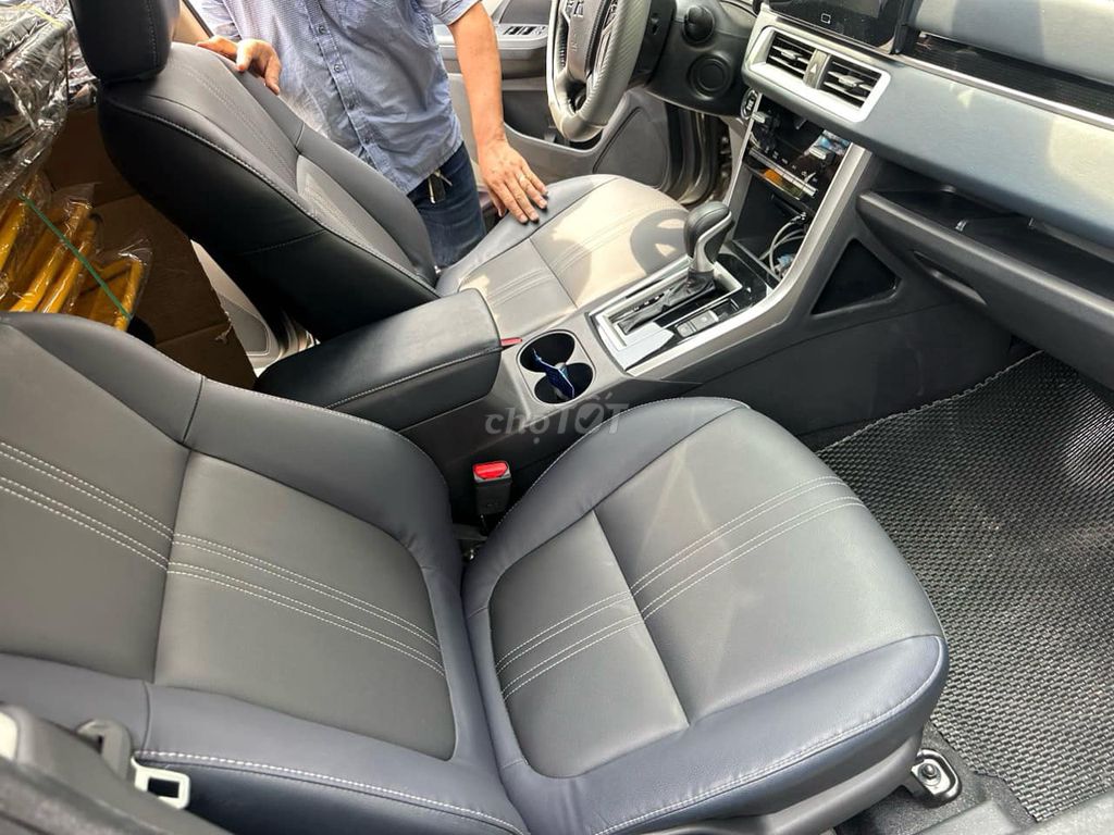 Xpander Cross 2024 màu xám lướt 9.000 km. Mua bán Ô tô tại Quận Gò Vấp Tp Hồ Chí Minh được đăng bởi Quang hình 5