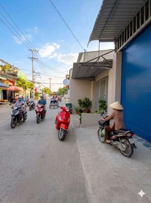 Аренда · 2 комн. · 100 м² · Quận 12, ул. Đường Thạnh Xuân 51