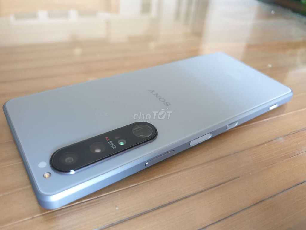 Sony 1 Mark III Xám. Docomo 1 sim. Đẹp ko tì vết. Mua bán Điện thoại tại Quận 1 Tp Hồ Chí Minh được đăng bởi Zuy Vũ hình 1