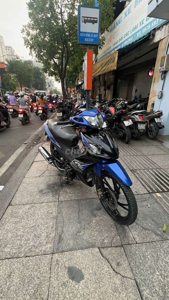 Suzuki Axelo 2017 mới 90% biển số thành phố. Mua bán Xe máy tại Quận Tân Phú Tp Hồ Chí Minh được đăng bởi Tuanduy hình 1