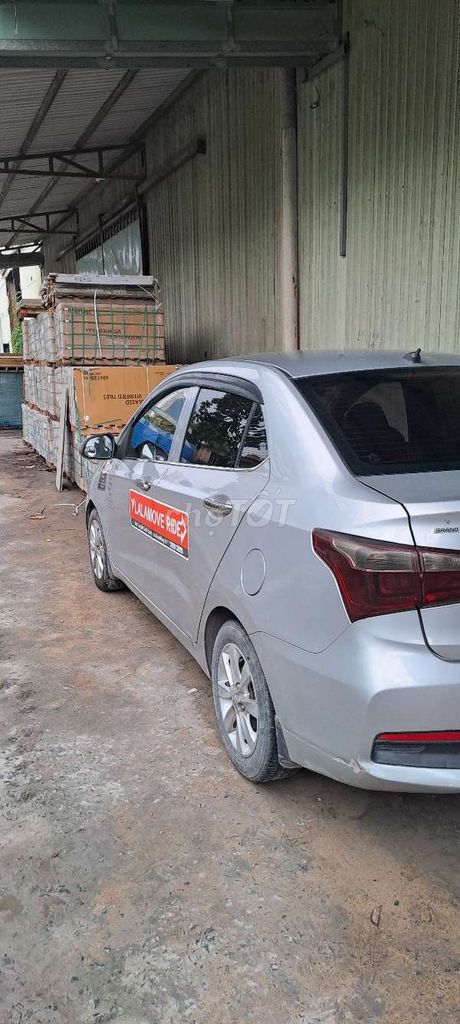 Серебряный номер Hyundai i10 2018 126.472 км