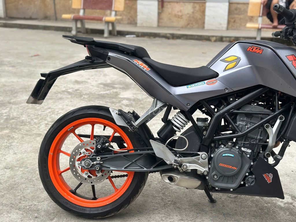 KTM Duke 200 Xám. Mua bán Xe máy tại Quận Hà Đông Hà Nội được đăng bởi Phú Lý hình 7