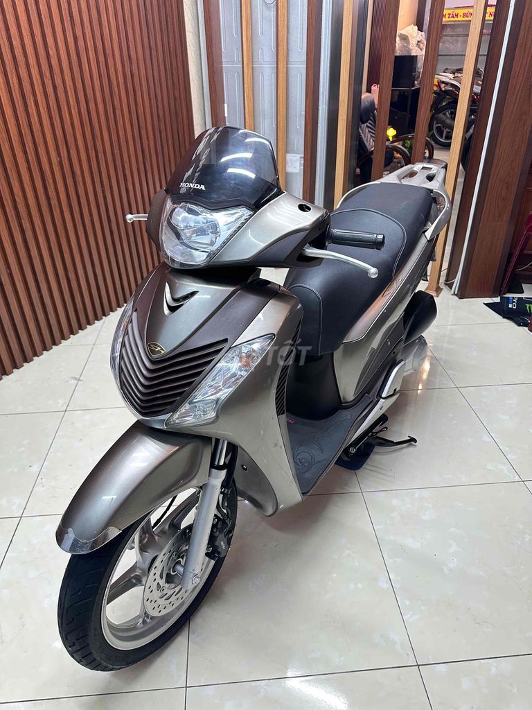 sh 150i nhập ý số máy 103 2010 xe siêu đẹp. Mua bán Xe máy tại Quận 6 Tp Hồ Chí Minh được đăng bởi Tú hình 2