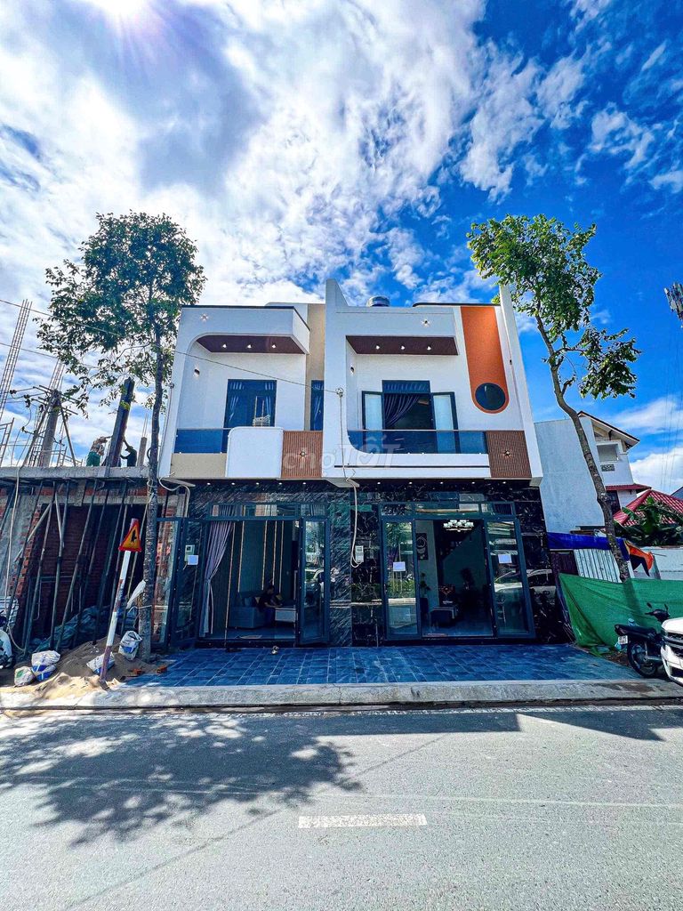 bán nhà mặt tiền huynh phan hộ
