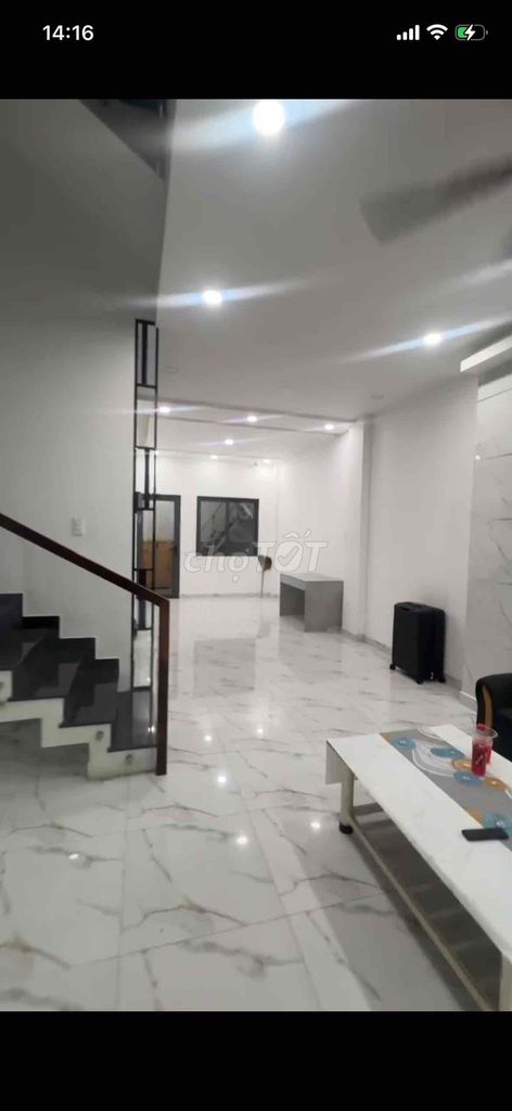 Аренда · 2 комн. · 81 м² · Quận 7, ул. Đường 25A
