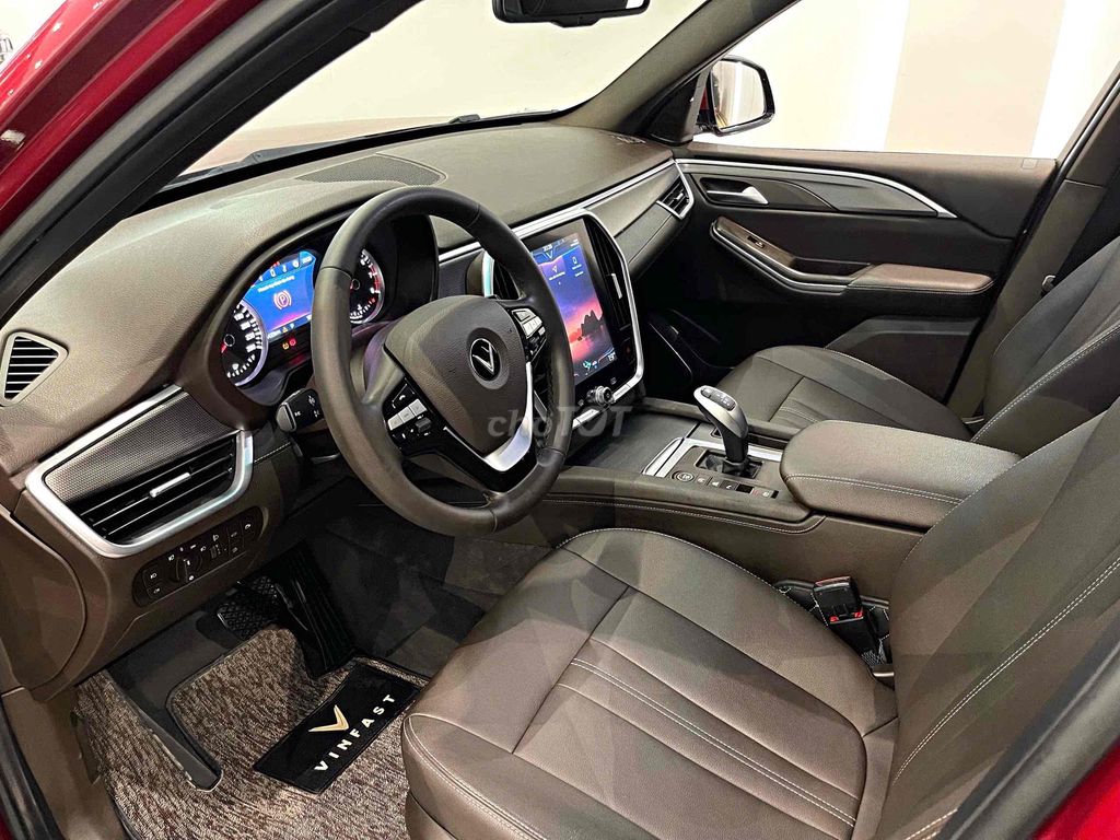 VinFast Lux SA2.0 2021 Plus 2.0 AT - 45000 km. Mua bán Ô tô tại Thành phố Thái Nguyên Thái Nguyên được đăng bởi Hồng Phương Auto  Auto 597 hình 7
